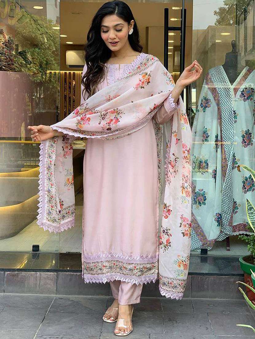 women three quarter sleeve kurta pant with dupatta set - 21976522 - Standard Image - 1