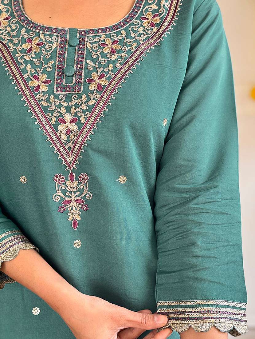 women three quarter sleeve kurta pant with dupatta set - 21976523 -  Standard Image - 4