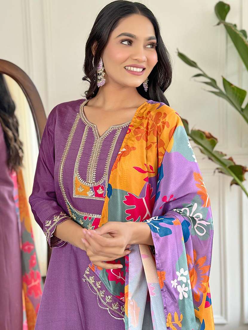 women three quarter sleeve kurta pant with dupatta set - 21976527 - Standard Image - 6
