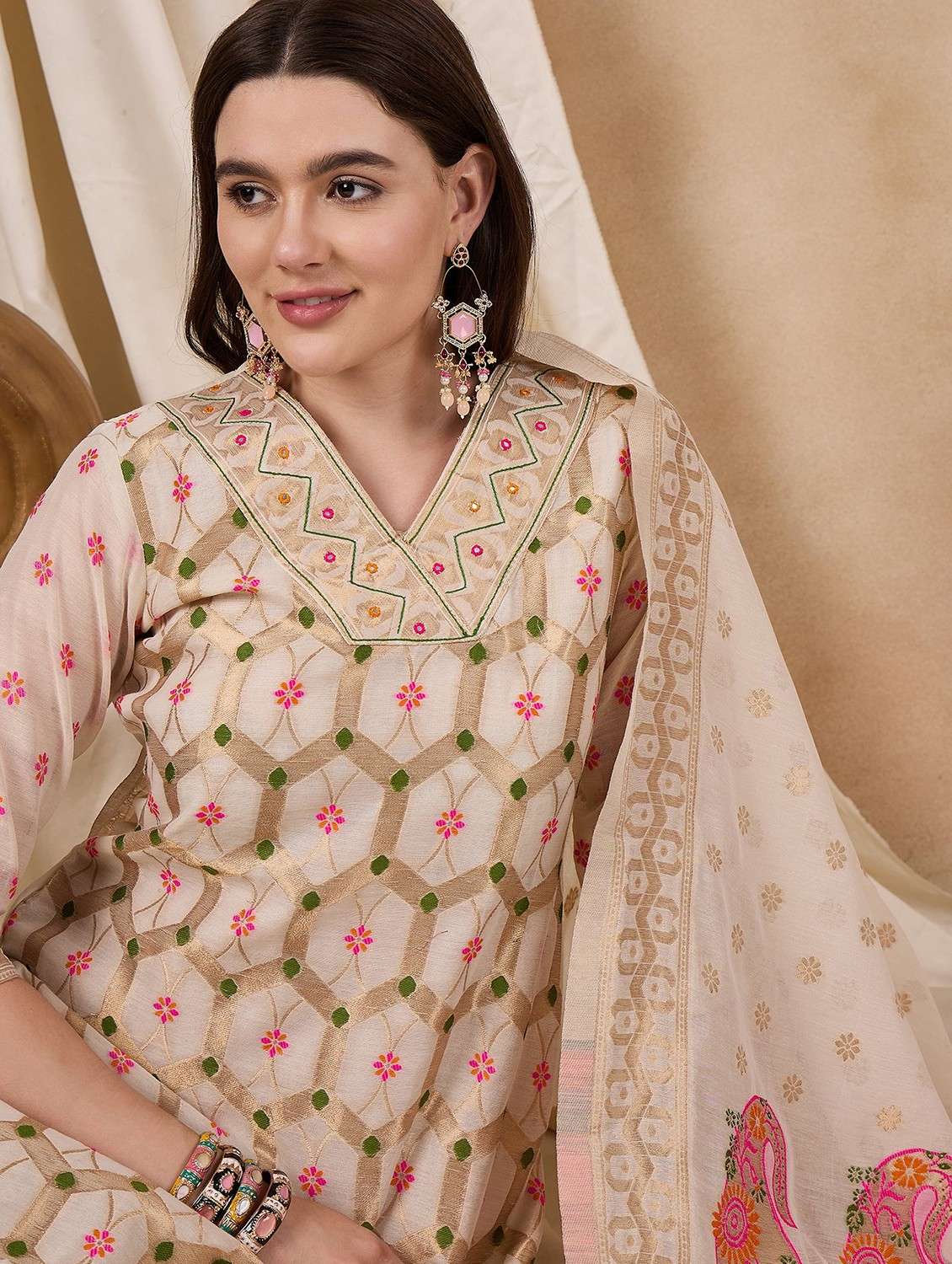 women three quarter sleeve kurta pant with dupatta set - 21976673 -  Standard Image - 4