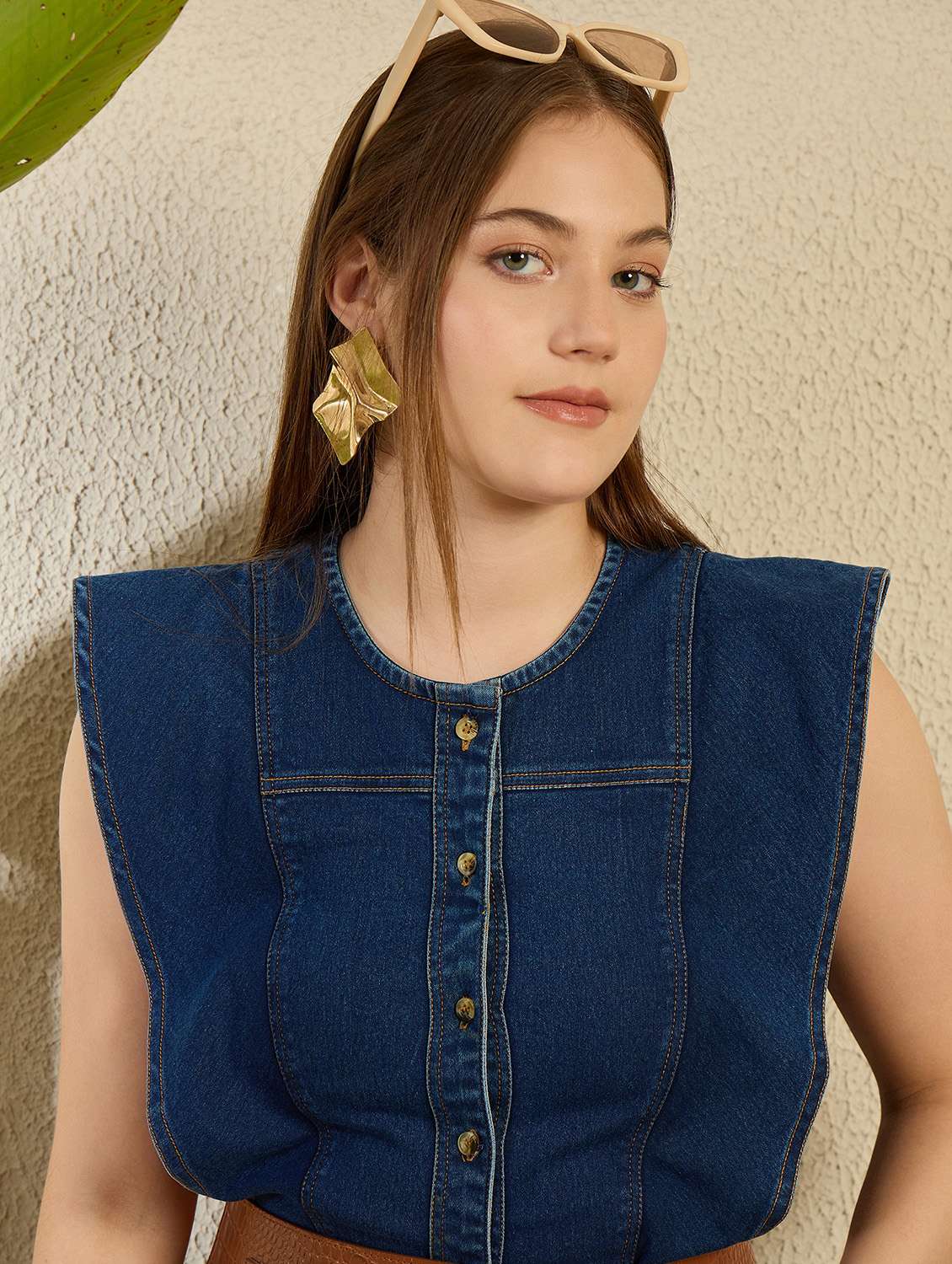 women solid collared sleeveless denim shirt top - 21976967 - Standard Image - 1