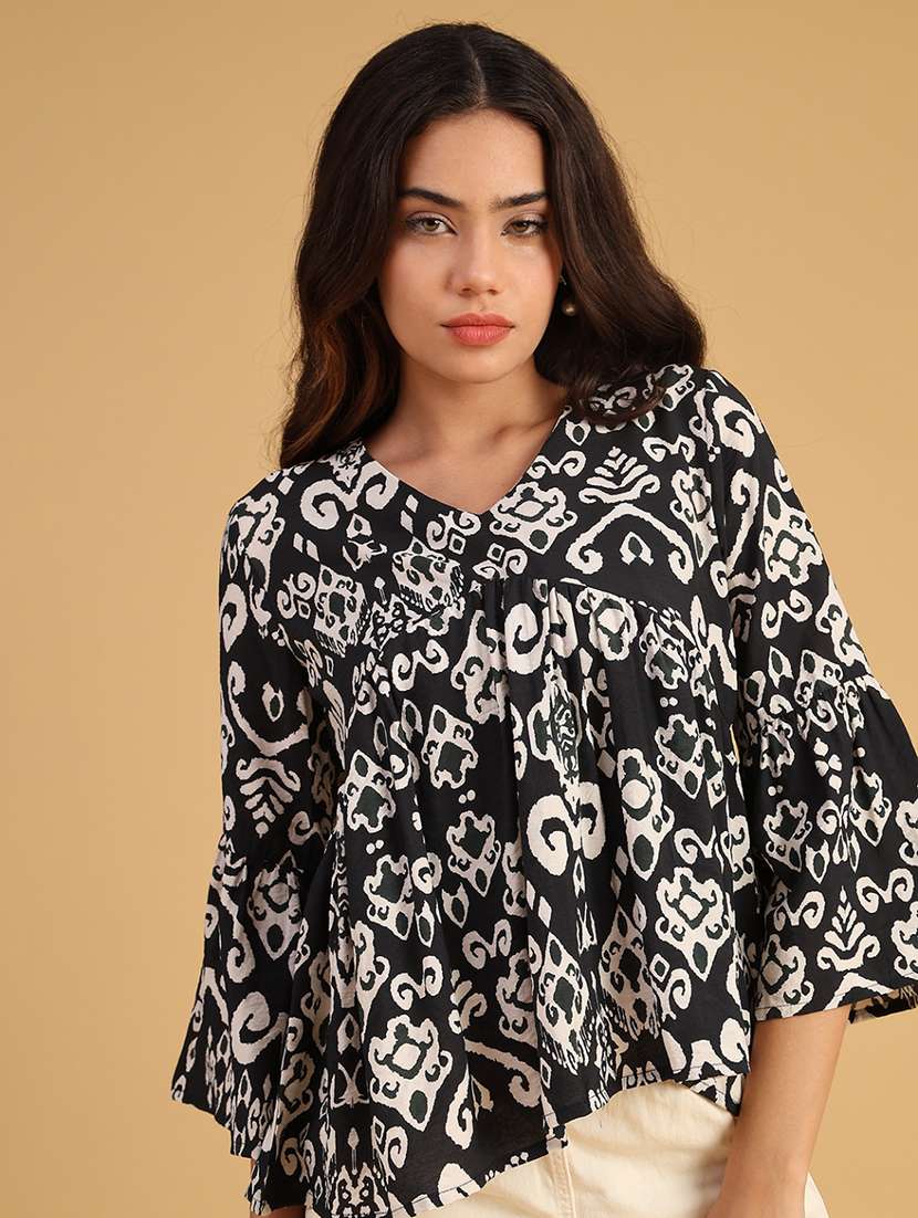 women printed bell sleeve flared top