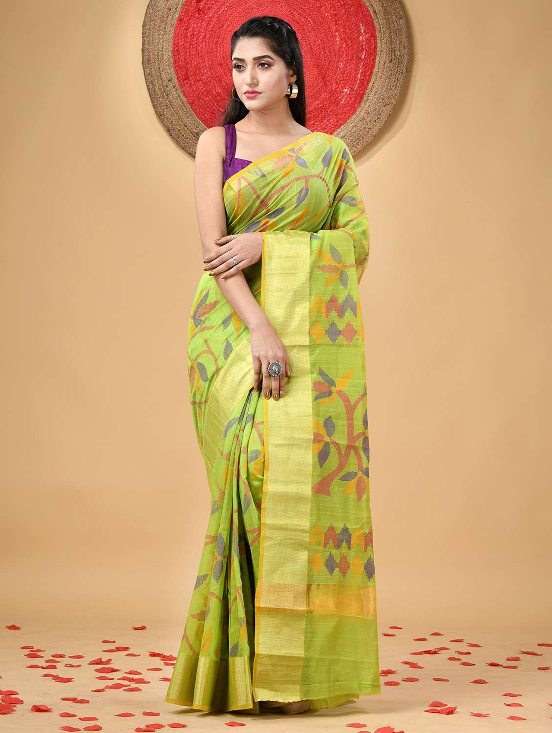 women printed handloom saree with blouse