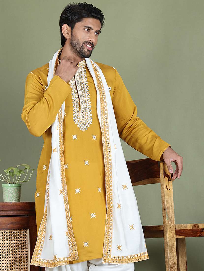 men embroidered mandarin neck kurta with dupatta