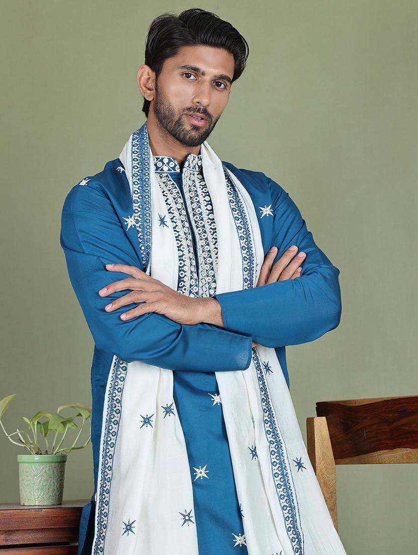 men embroidered mandarin neck kurta with dupatta - 21977399 - Standard Image - 4