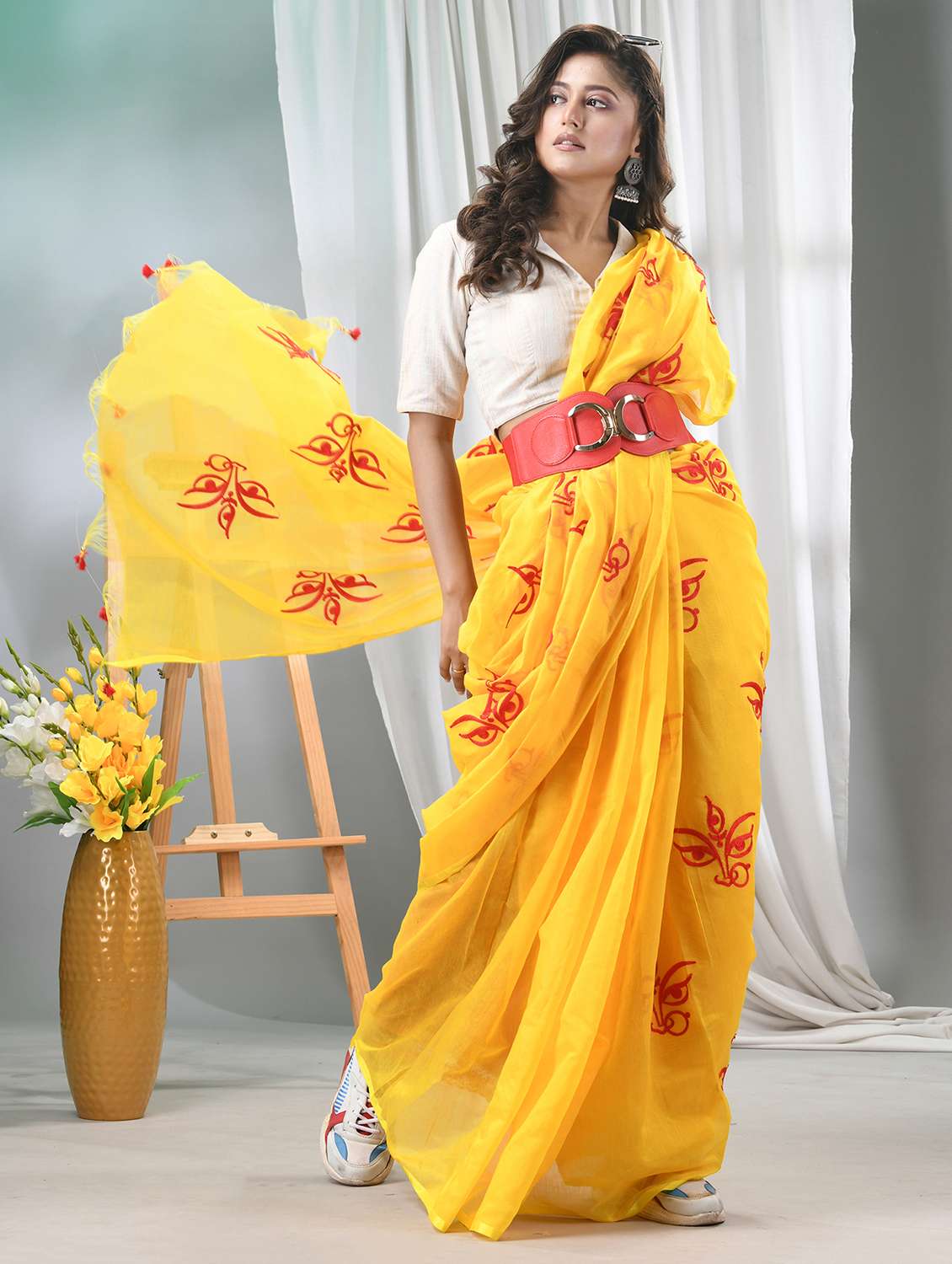 women solid with work handloom saree with blouse - 21977415 -  Standard Image - 1