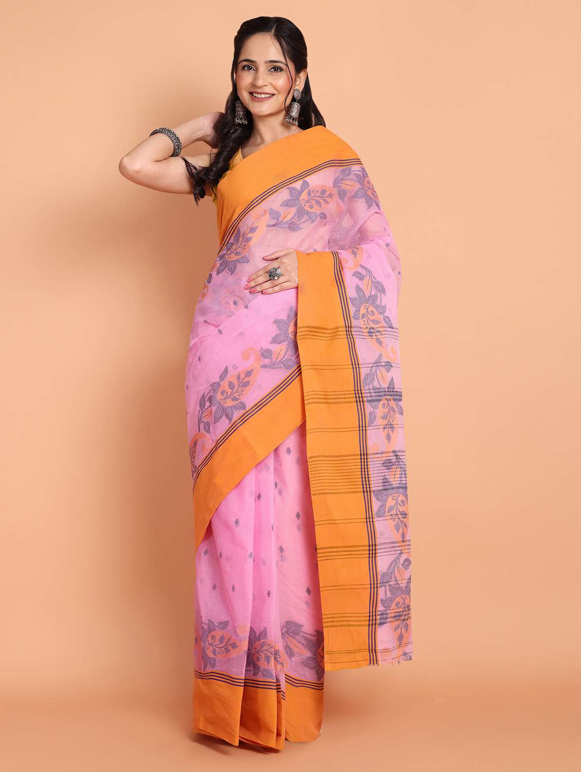 women self design handloom saree - 21977434 -  Standard Image - 1