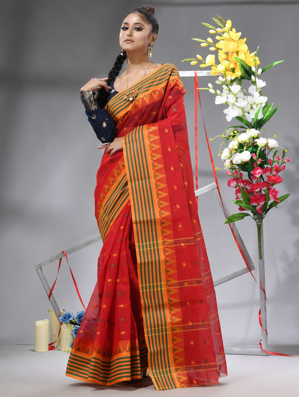 women self design handloom saree - 21977438 -  Standard Image - 1