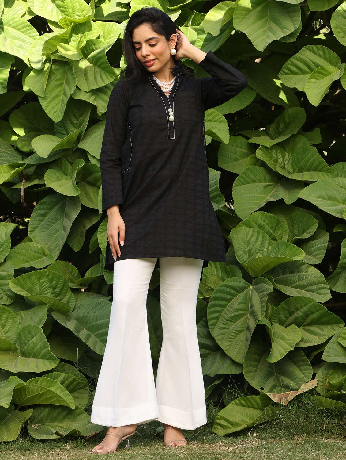 women self design long sleeve straight kurti - 21978021 - Standard Image - 1
