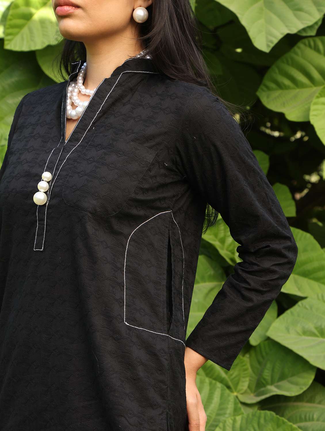 women self design long sleeve straight kurti - 21978021 - Standard Image - 4