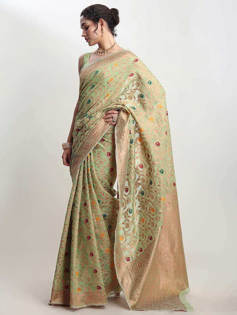 women self design banarasi saree with blouse