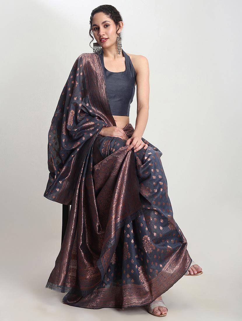women self design banarasi saree with blouse - 21978366 - Standard Image - 4