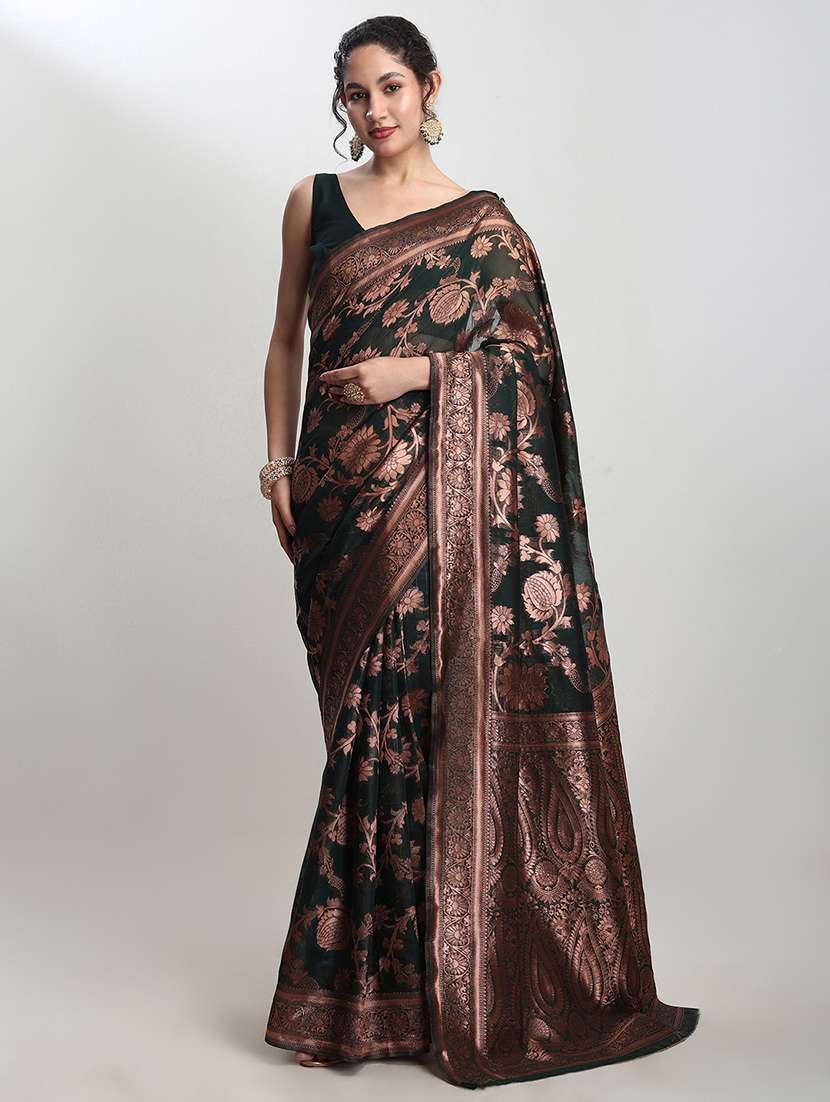 women self design banarasi saree with blouse