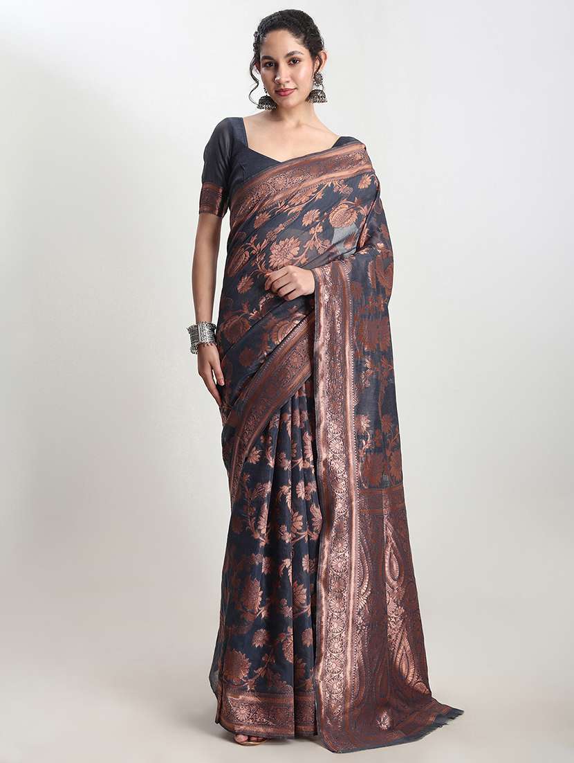 women self design banarasi saree with blouse