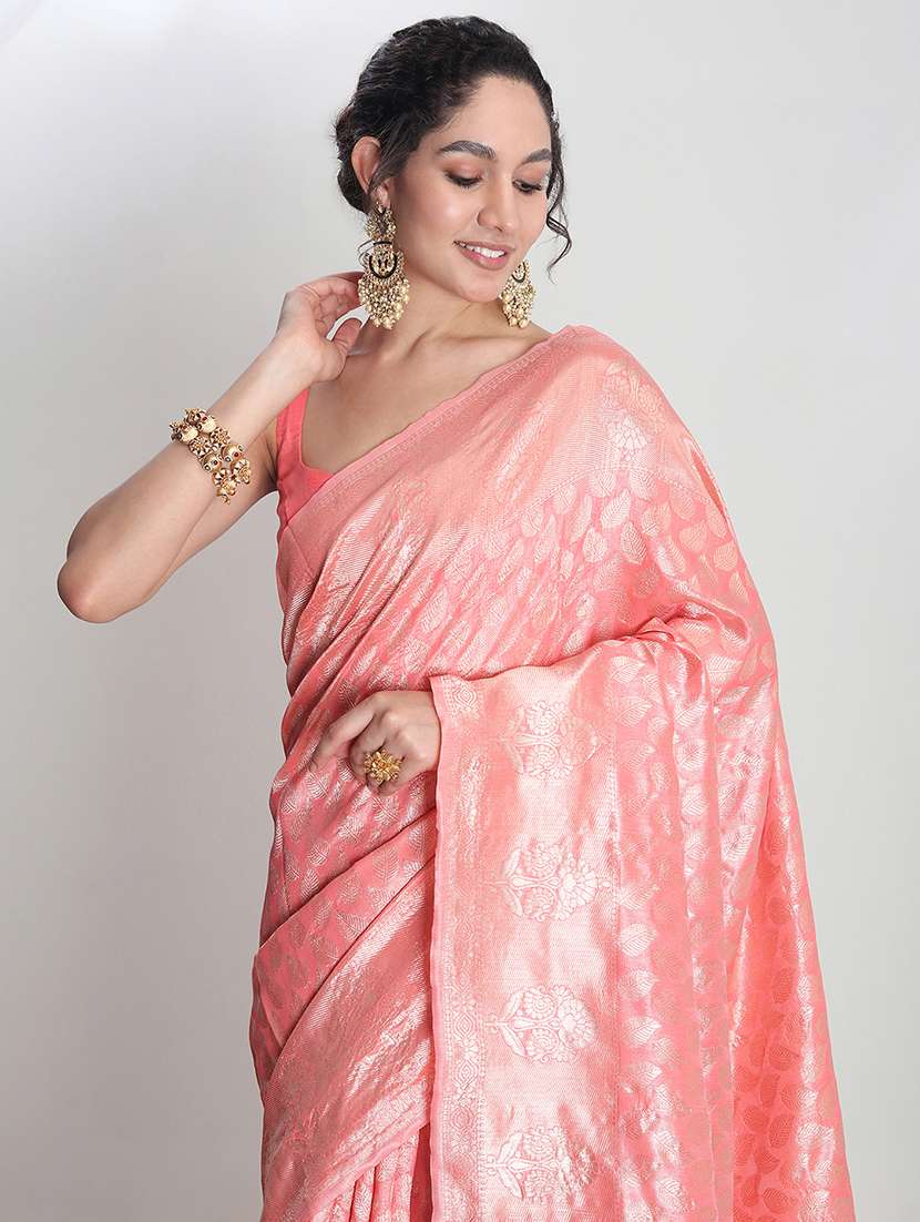 women self design banarasi saree with blouse - 21978393 - Standard Image - 4