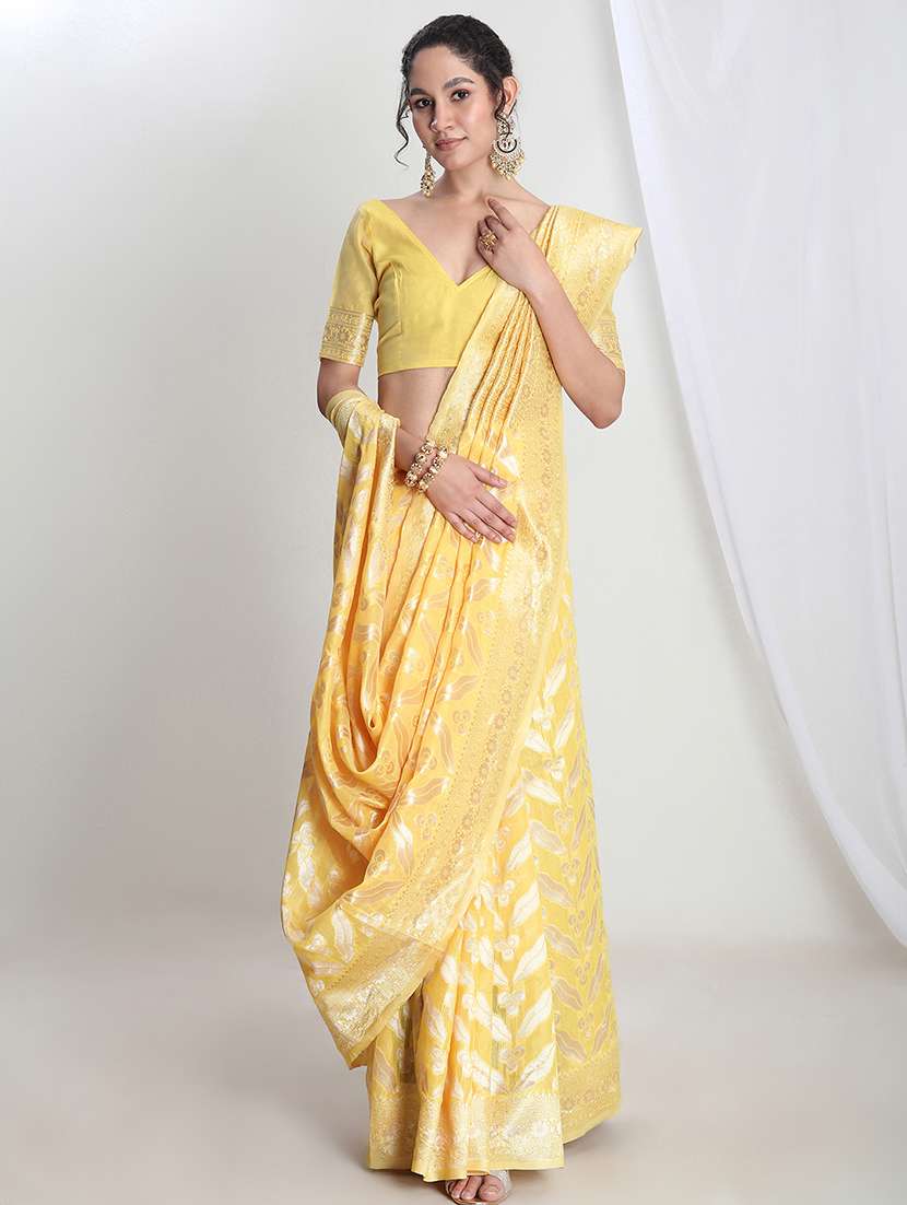 women self design banarasi saree with blouse