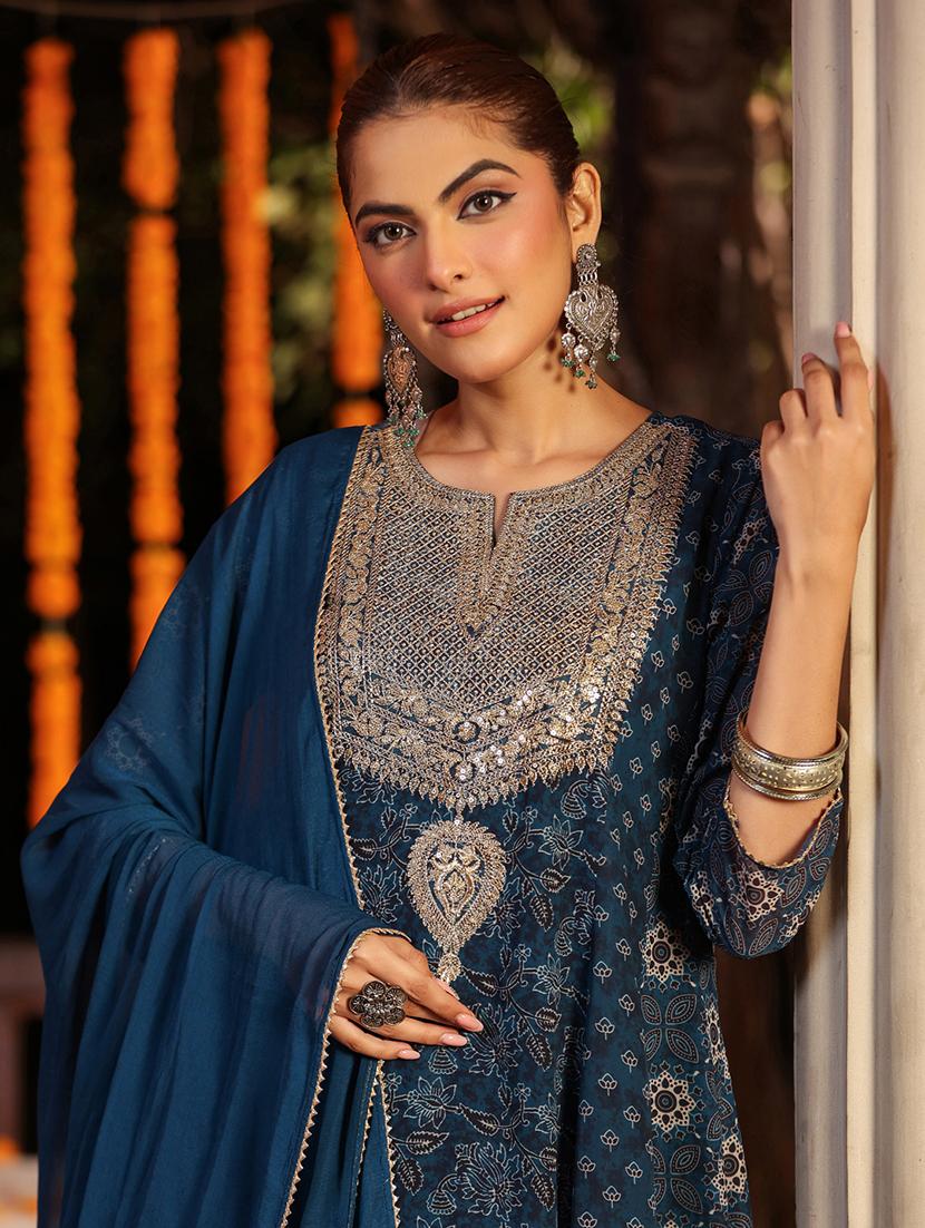 women embroidered three quarter sleeve kurta pant with dupatta set - 21978456 - Standard Image - 4