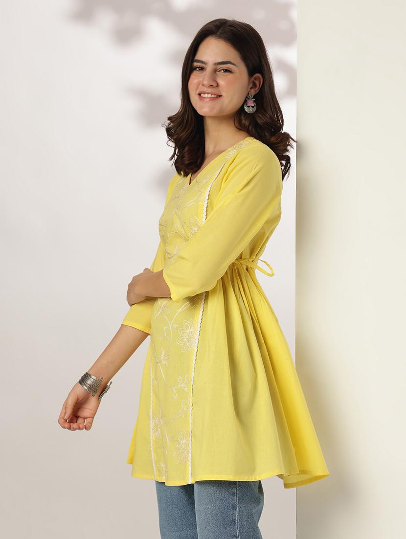 women embroidered three quarter sleeve a-line kurta - 21978467 -  Standard Image - 1