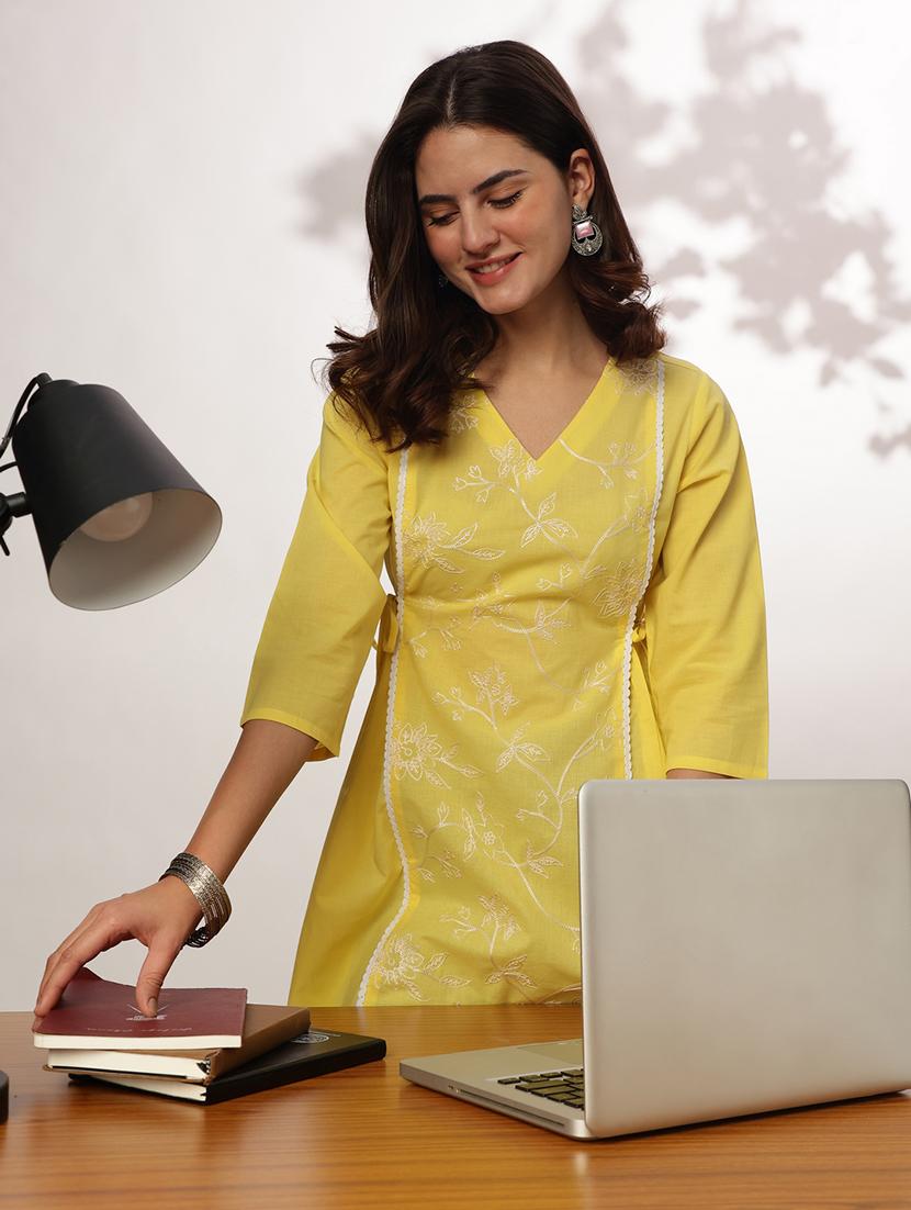 women embroidered three quarter sleeve a-line kurta - 21978467 - Standard Image - 4
