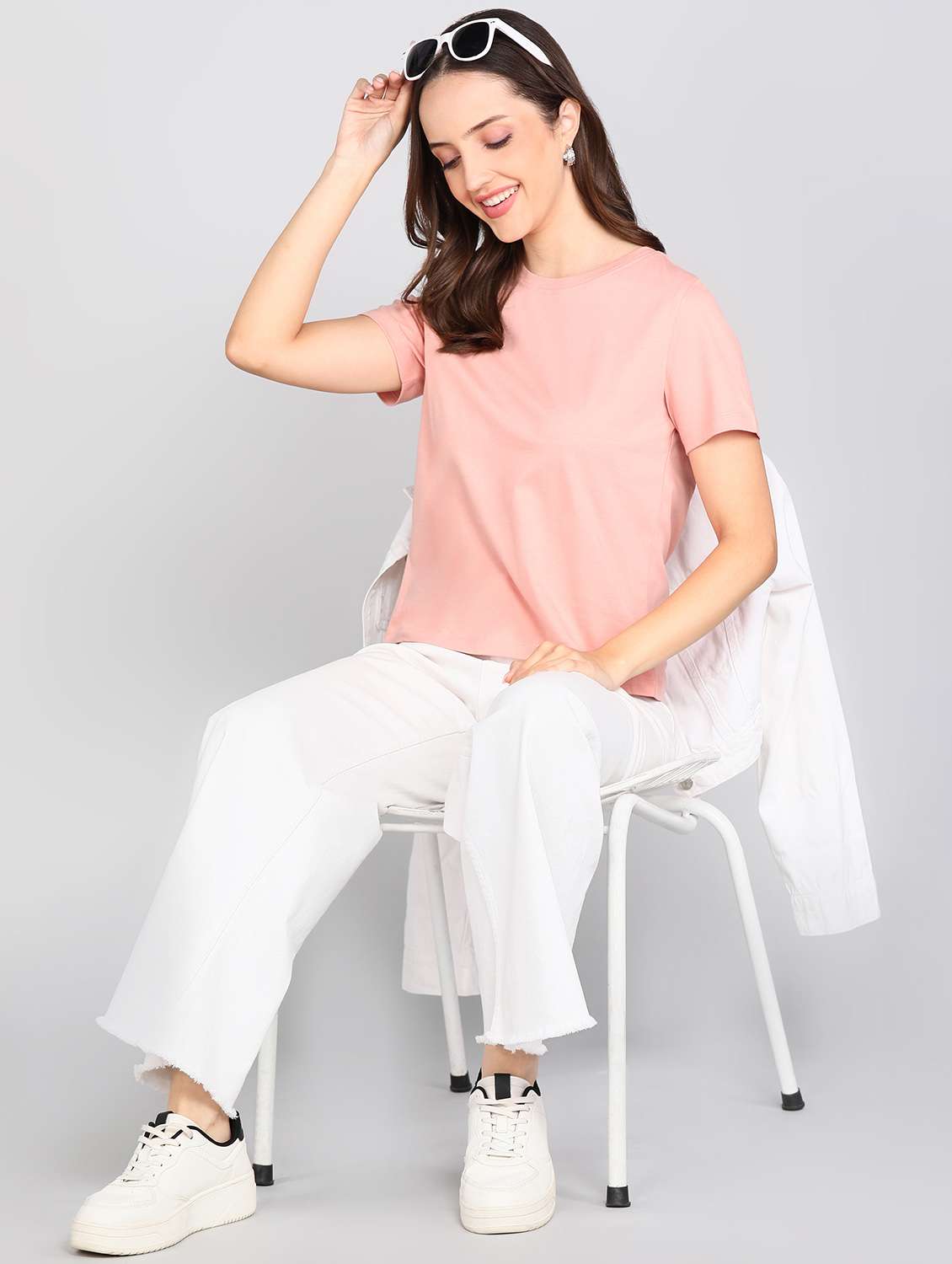 women solid short sleeve regular fit t-shirt - 21978564 - Standard Image - 4