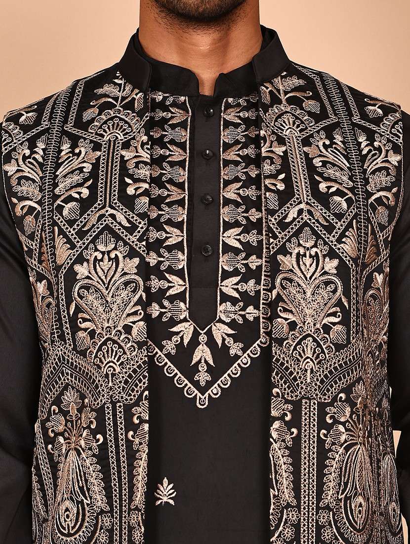 men mandarin neck kurta pyjama with jacket ethnic wear set - 21978579 -  Standard Image - 4