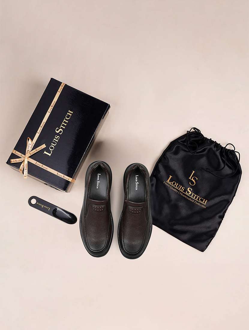 men solid slip on formal shoes - 21979016 - Standard Image - 4