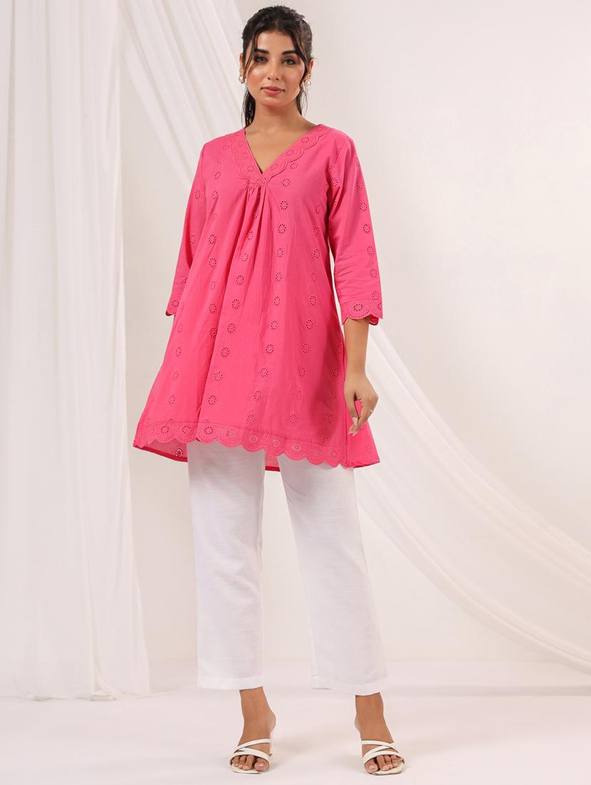 women three quarter sleeve schiffli a-line kurta - 21979074 - Standard Image - 4