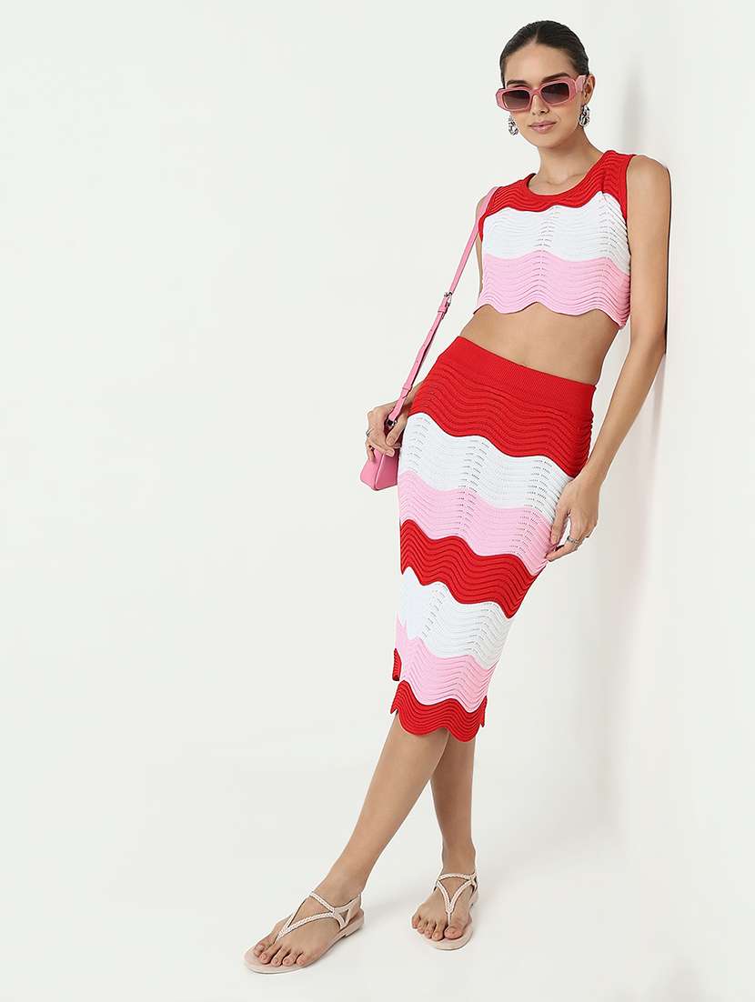 women color blocked crop top and skirt co-ord set - 21979725 -  Standard Image - 1