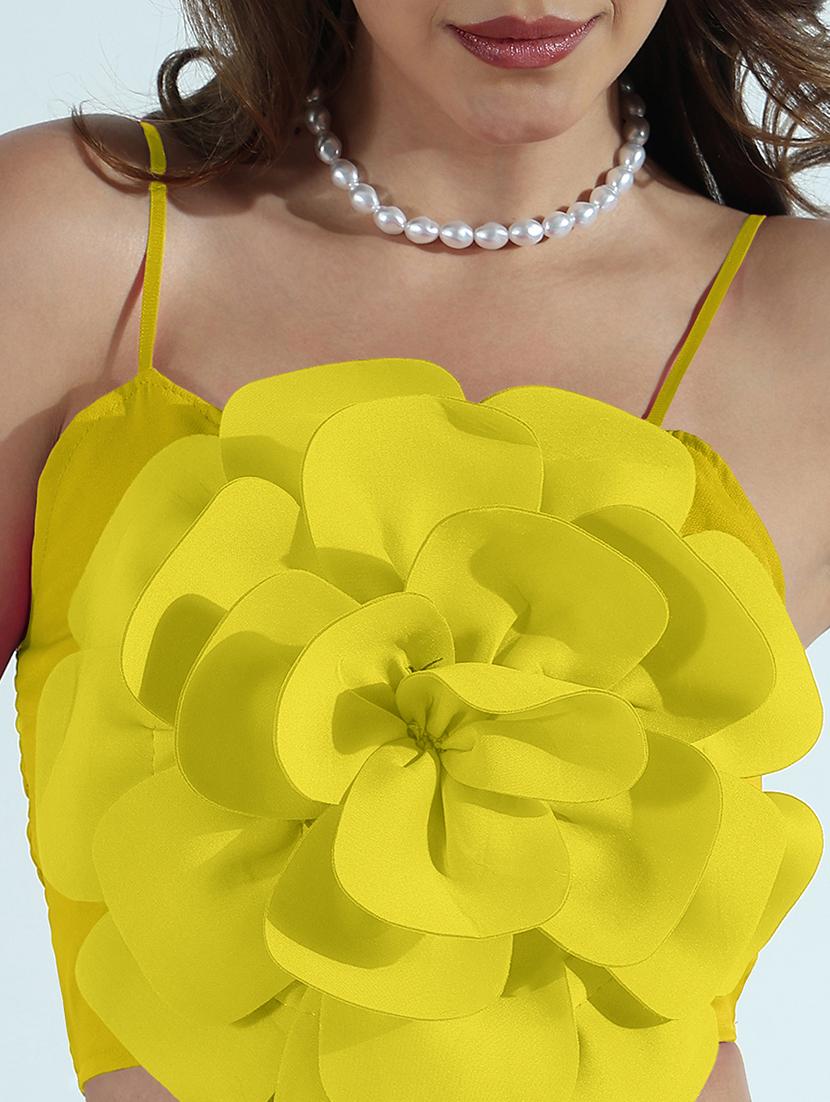 women yellow solid shoulder strap crop top - 21979963 - Standard Image - 4