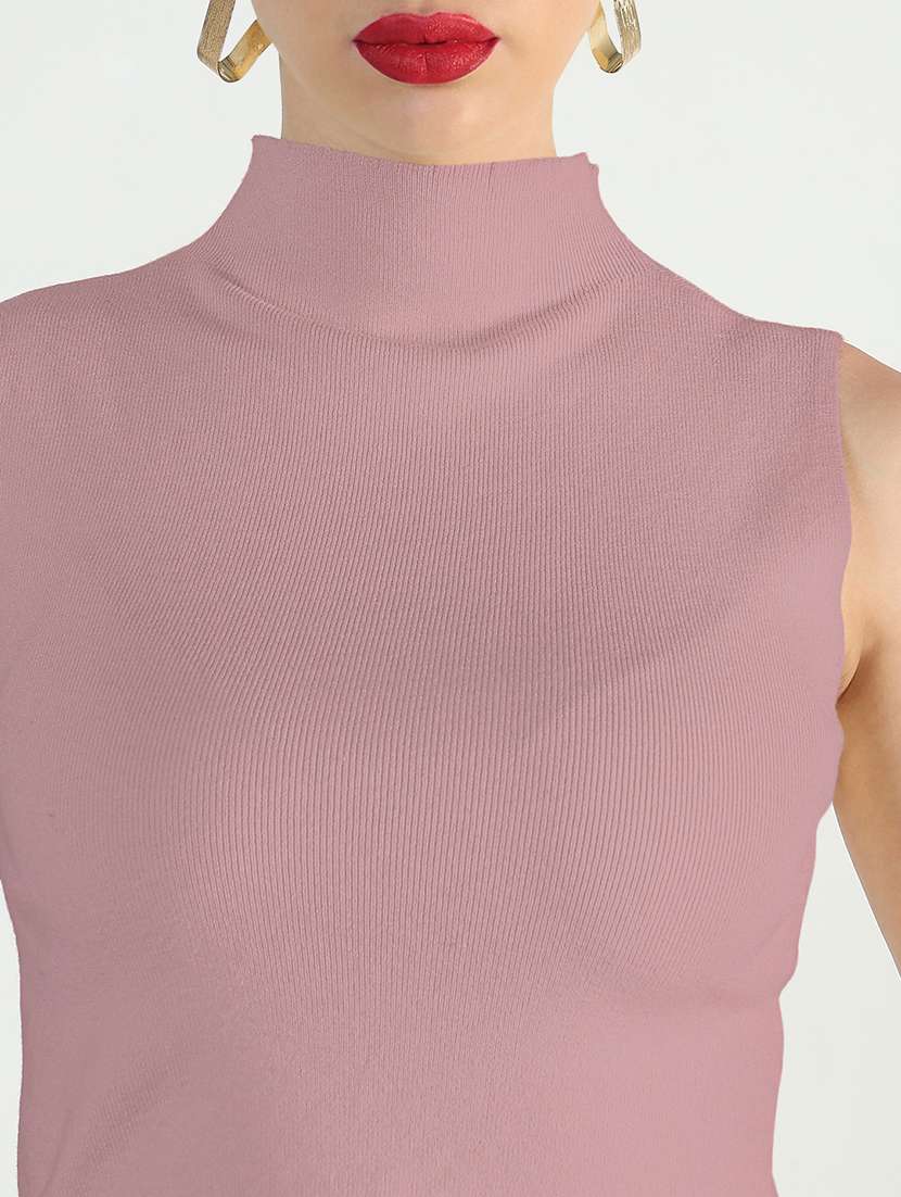 women solid mock neck slewveless crop top - 21979972 -  Standard Image - 4