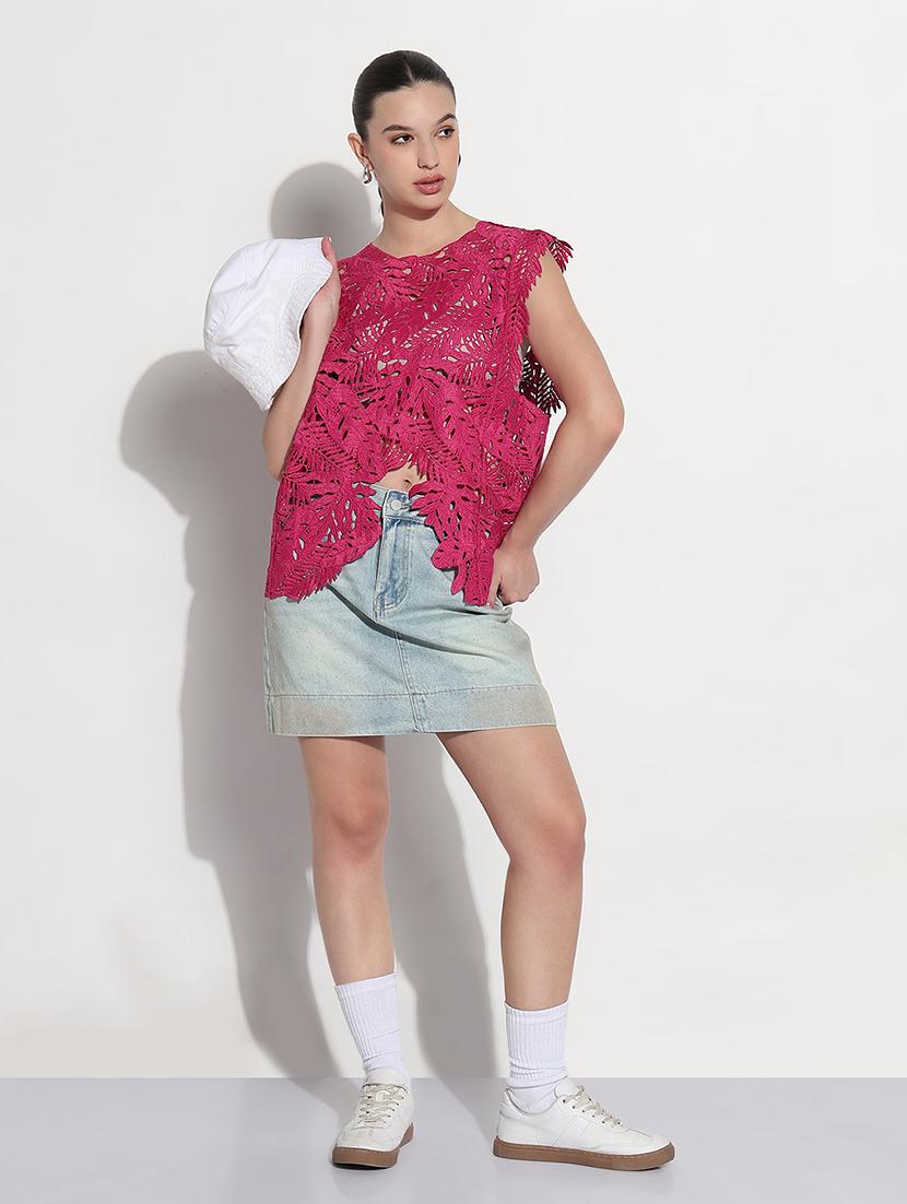 women self designed sleevelelss asymmetric lace top - 21979987 - Standard Image - 4