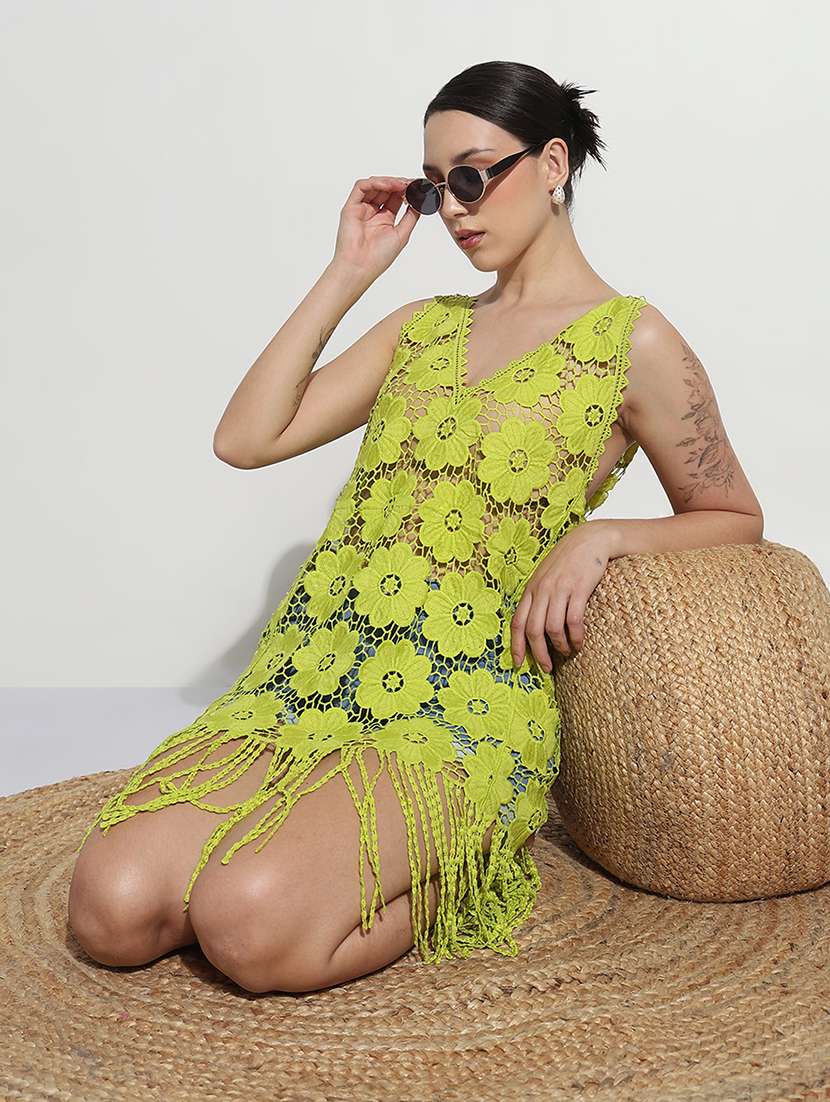 women self designecd sleeveless lace dress