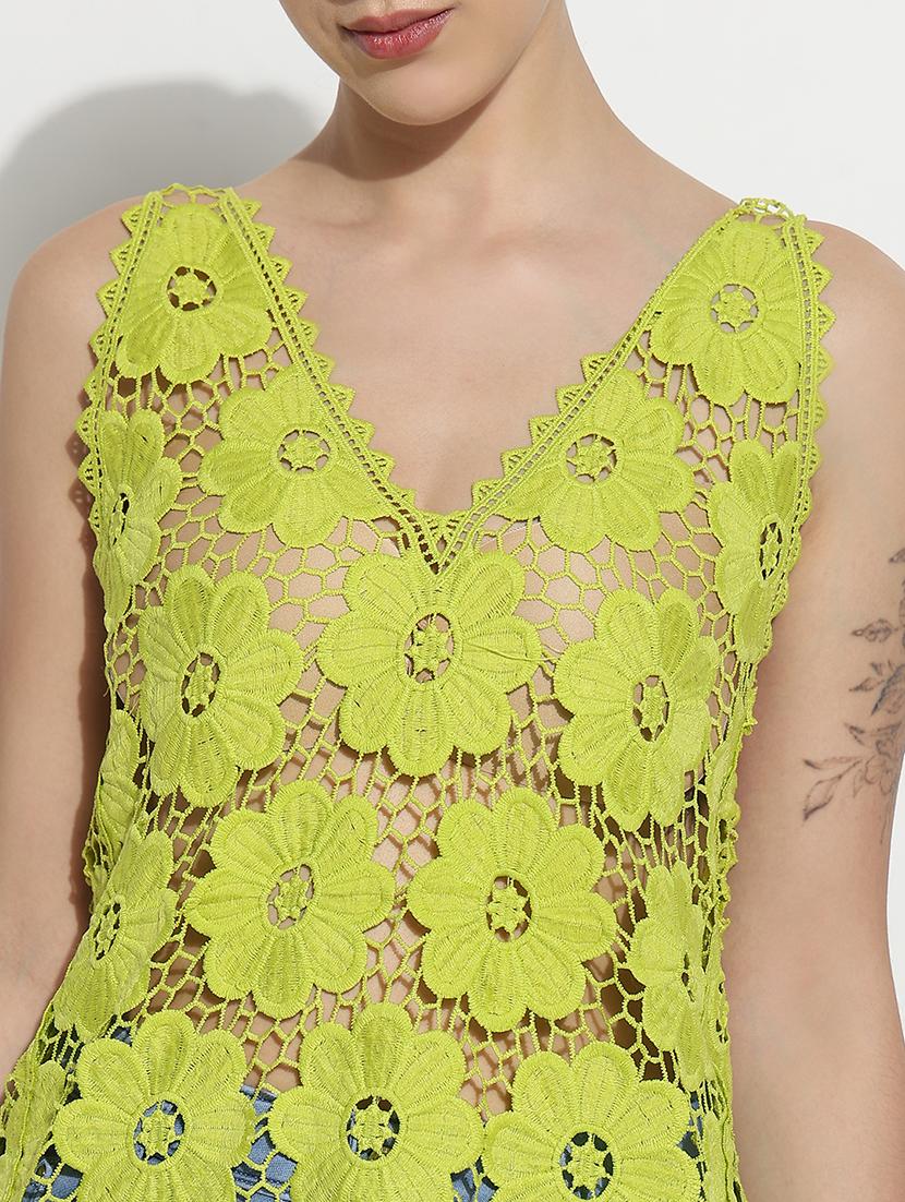 women self designecd sleeveless lace dress - 21979996 - Standard Image - 4