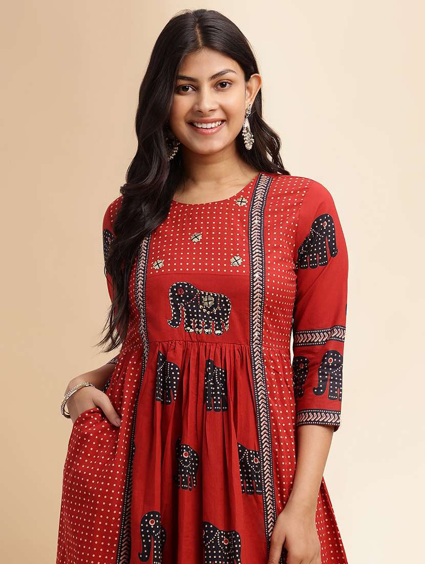 women three quarter sleeve kurta pant with dupatta set - 21980050 -  Standard Image - 4