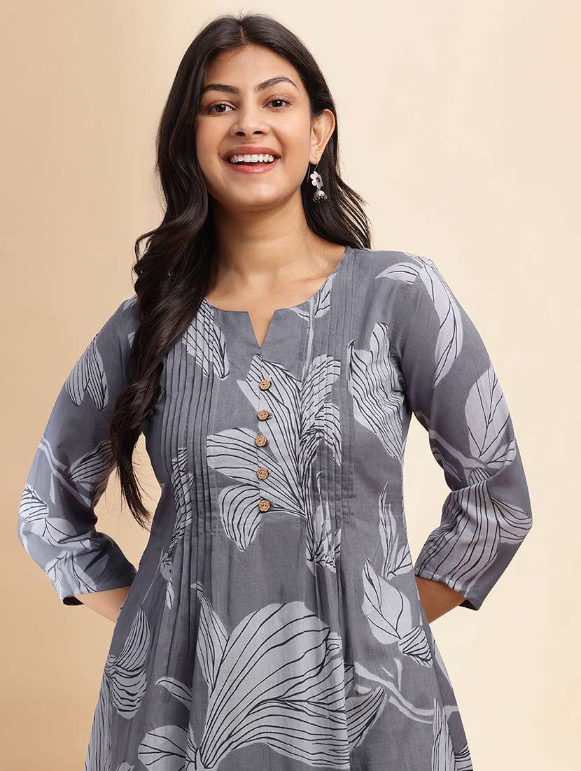 women printed three quarter sleeve kurta palazzo set - 21980053 -  Standard Image - 1