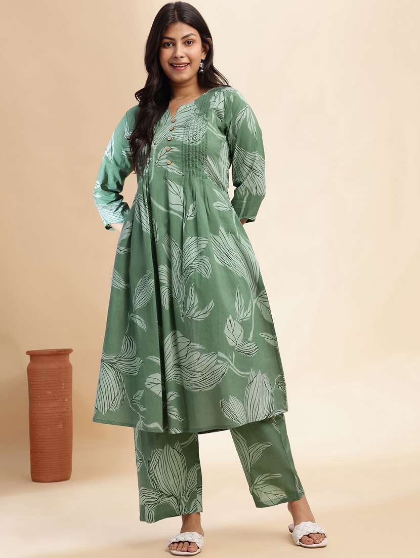 women printed three quarter sleeve kurta palazzo set