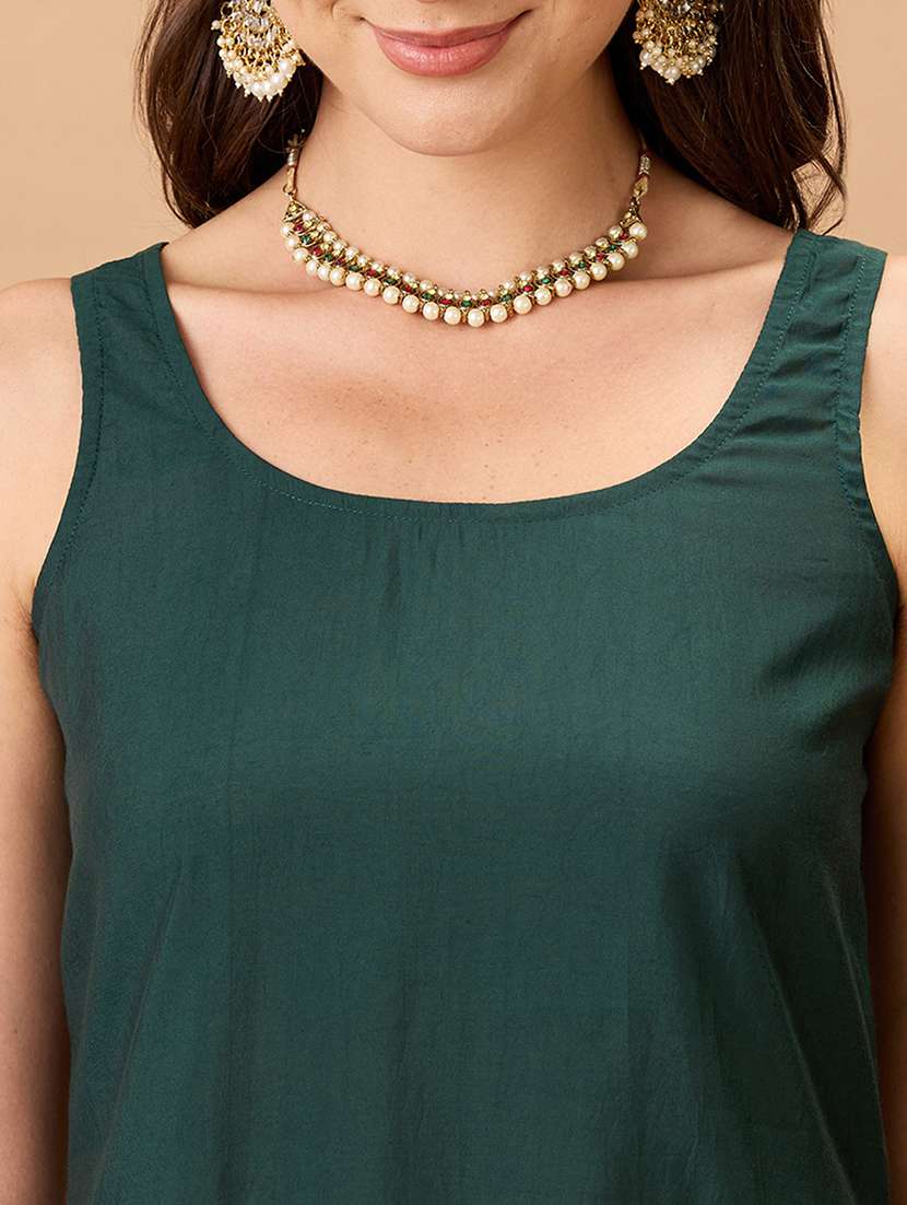 Women Green Sleeveless Round Neck Gotta Lace Hem Straight Kurta With Pant Festive Set