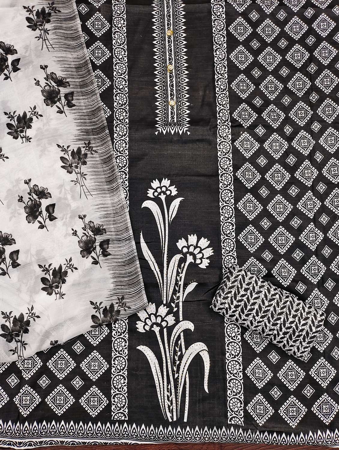 women printed embellished unstitched suit set - 21980251 -  Standard Image - 1