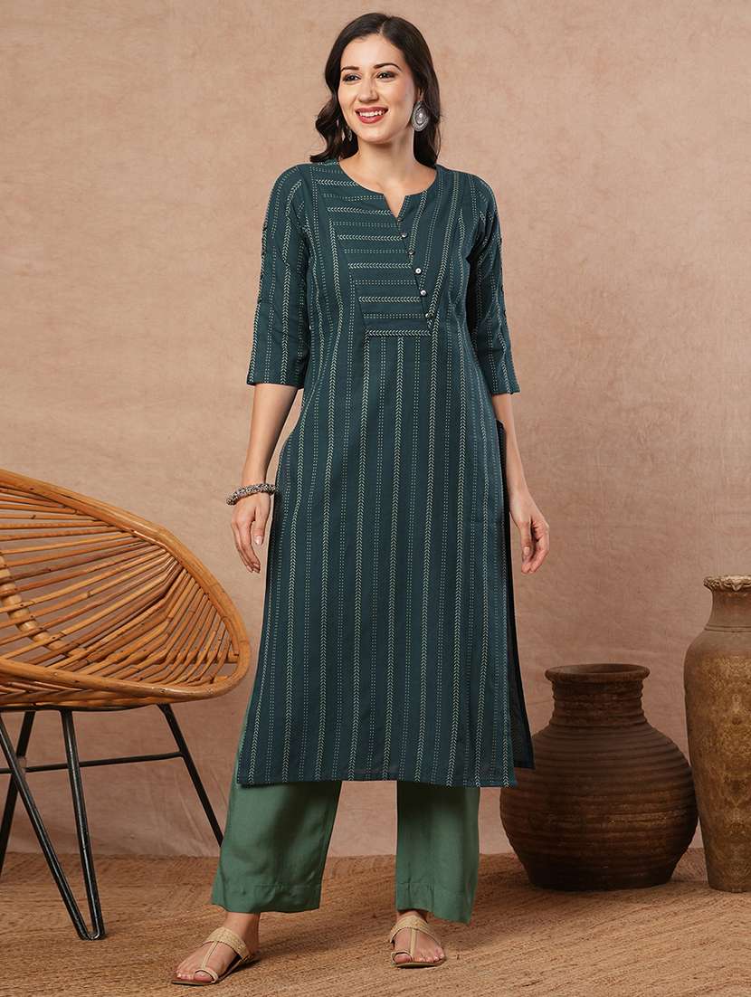 women printed notch neck straight kurta - 21980942 - Zoom Image - 0