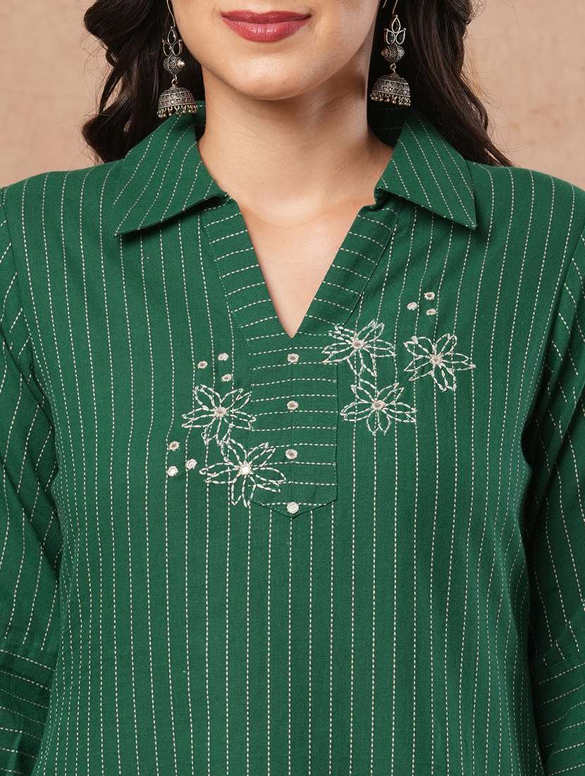 women striped puff sleeve collared kurta - 21980943 -  Standard Image - 4