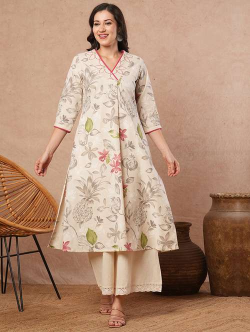 women floral three quarter sleeve a-line kurta - 21980948 - Standard Image - 0