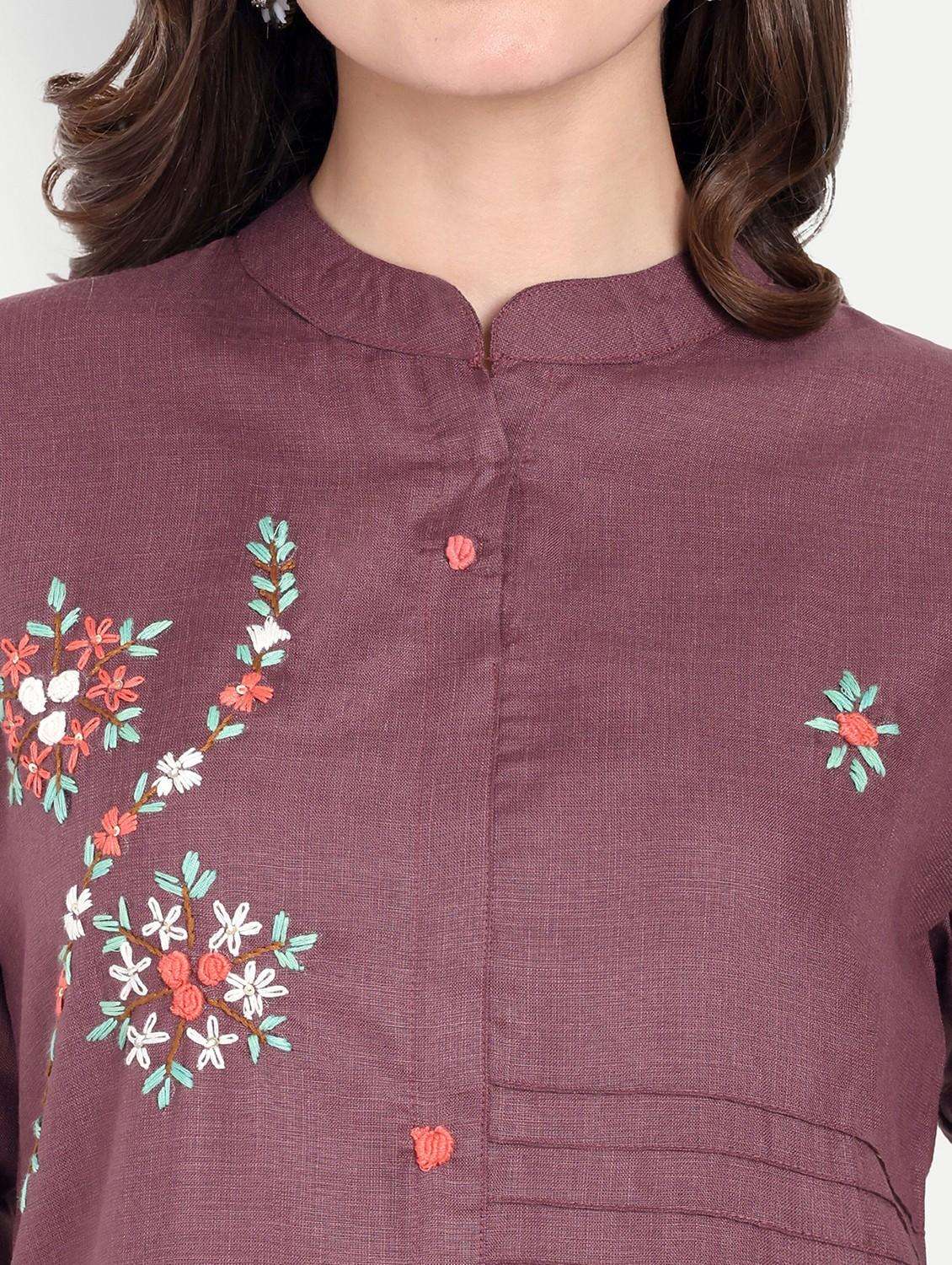 women embroidered three quarter sleeve kurta - 21981041 -  Standard Image - 1