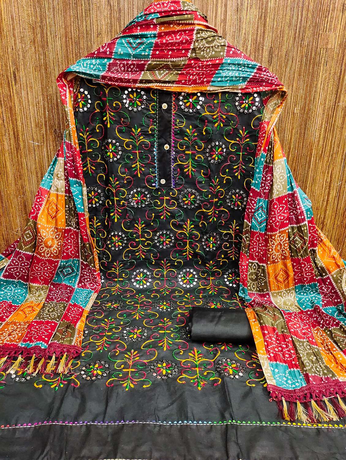 women solid with work embroidered unstitched suit set - 21981129 -  Standard Image - 1