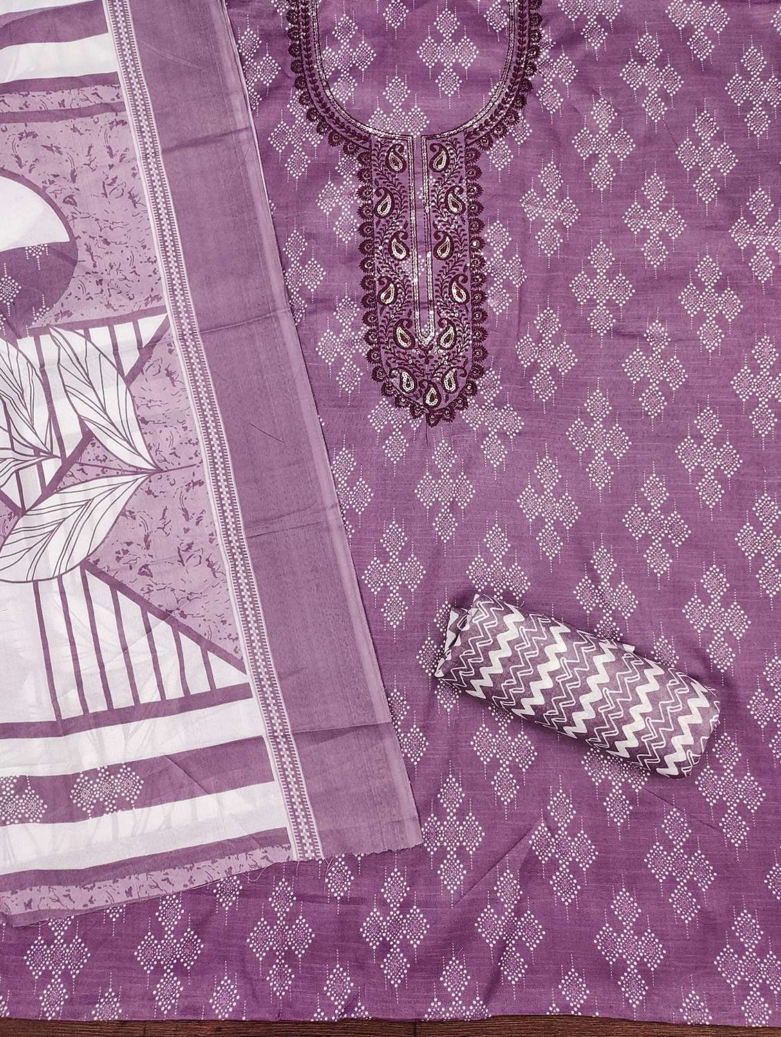 women printed with embroidery work unstitched suit set - 21981264 -  Standard Image - 1