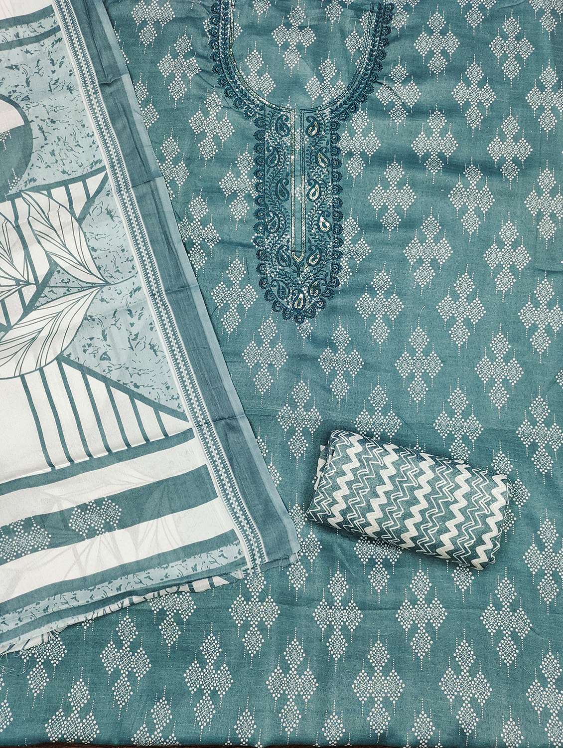 women printed with embroidery work unstitched suit set - 21981265 -  Standard Image - 1