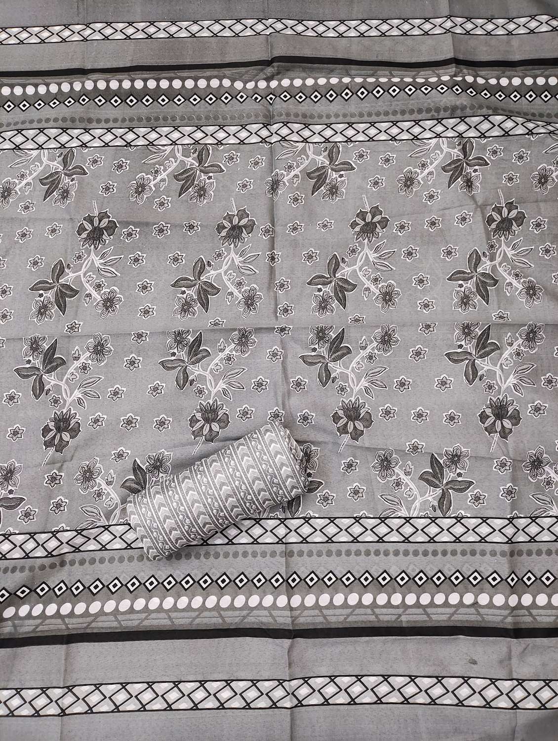 women printed with embroidery work unstitched suit set - 21981306 -  Standard Image - 1