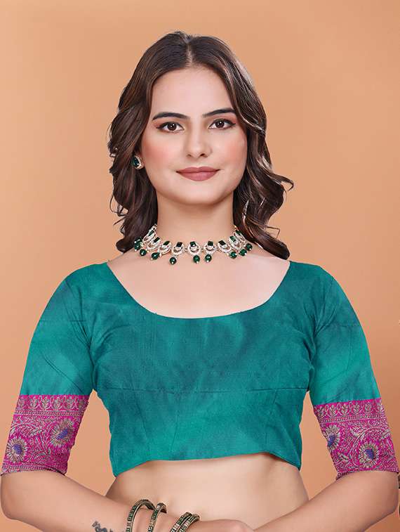 women self design banarasi saree with blouse - 21981425 - Standard Image - 4