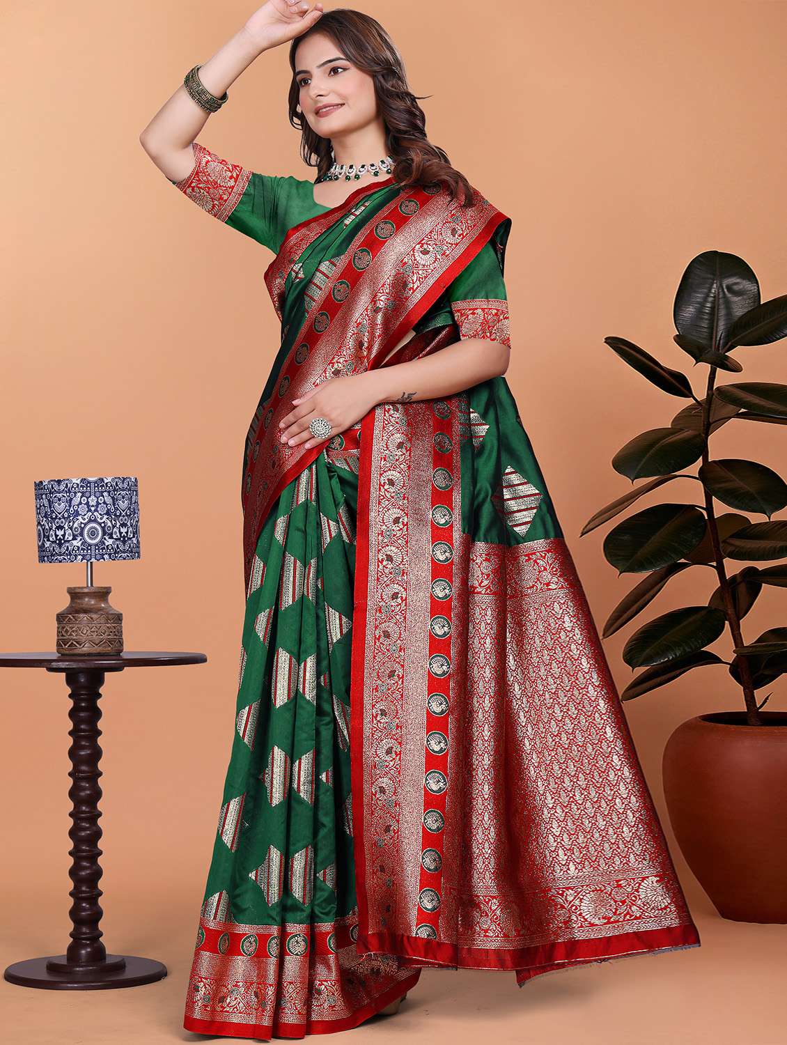 women self design banarasi saree with blouse - 21981428 -  Standard Image - 1