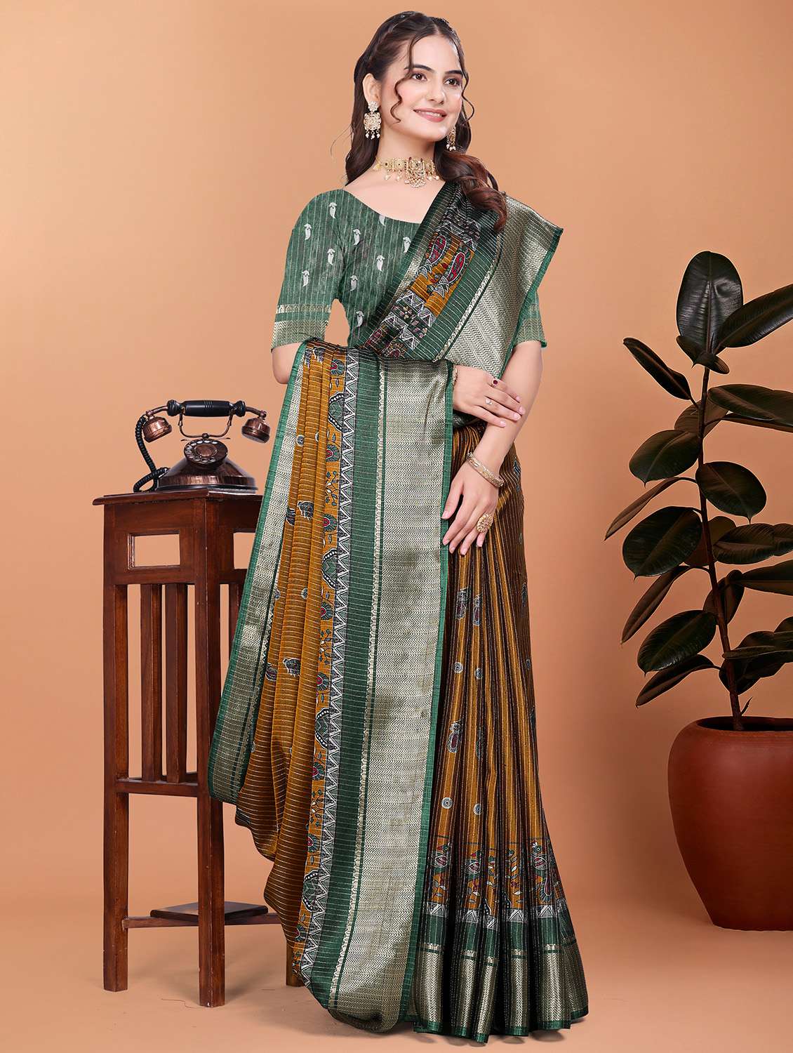 women printed bordered saree with blouse - 21981479 -  Standard Image - 1
