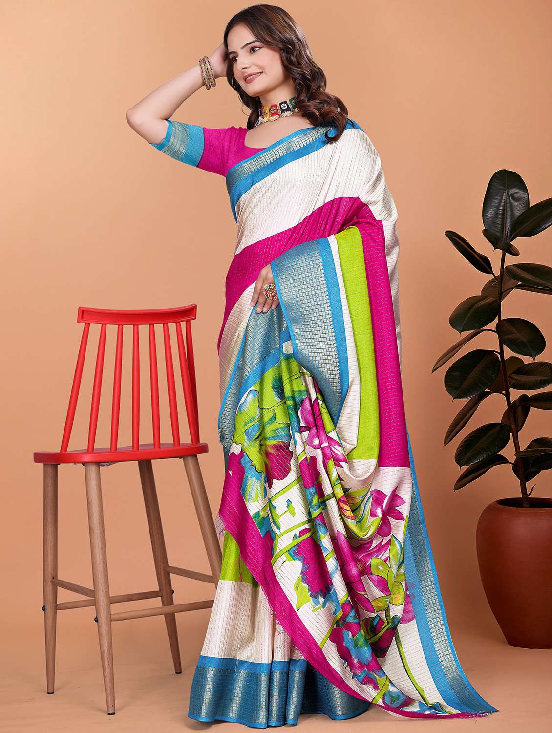 women printed bordered saree with blouse - 21981486 -  Standard Image - 1